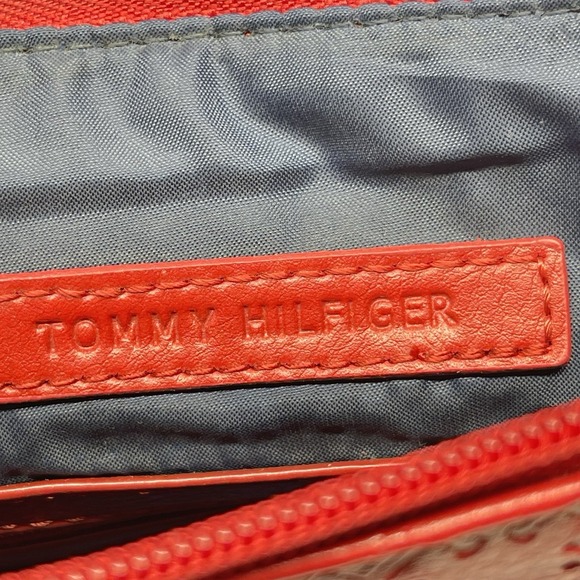 Tommy Hilfiger Crossbody Shoulder Strap Zipper Faux Leather Red Bag Purse - Picture 5 of 9